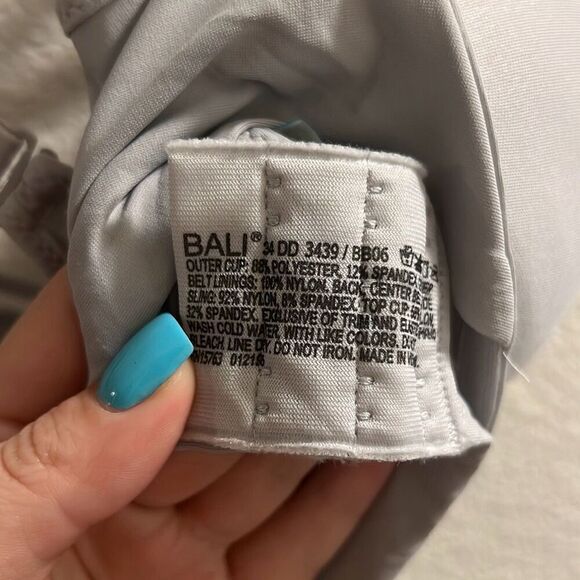 ✨BALI One Smooth U® Ultra Light Underwire Grey Sz 34DD Bra✨ - Picture 6 of 6
